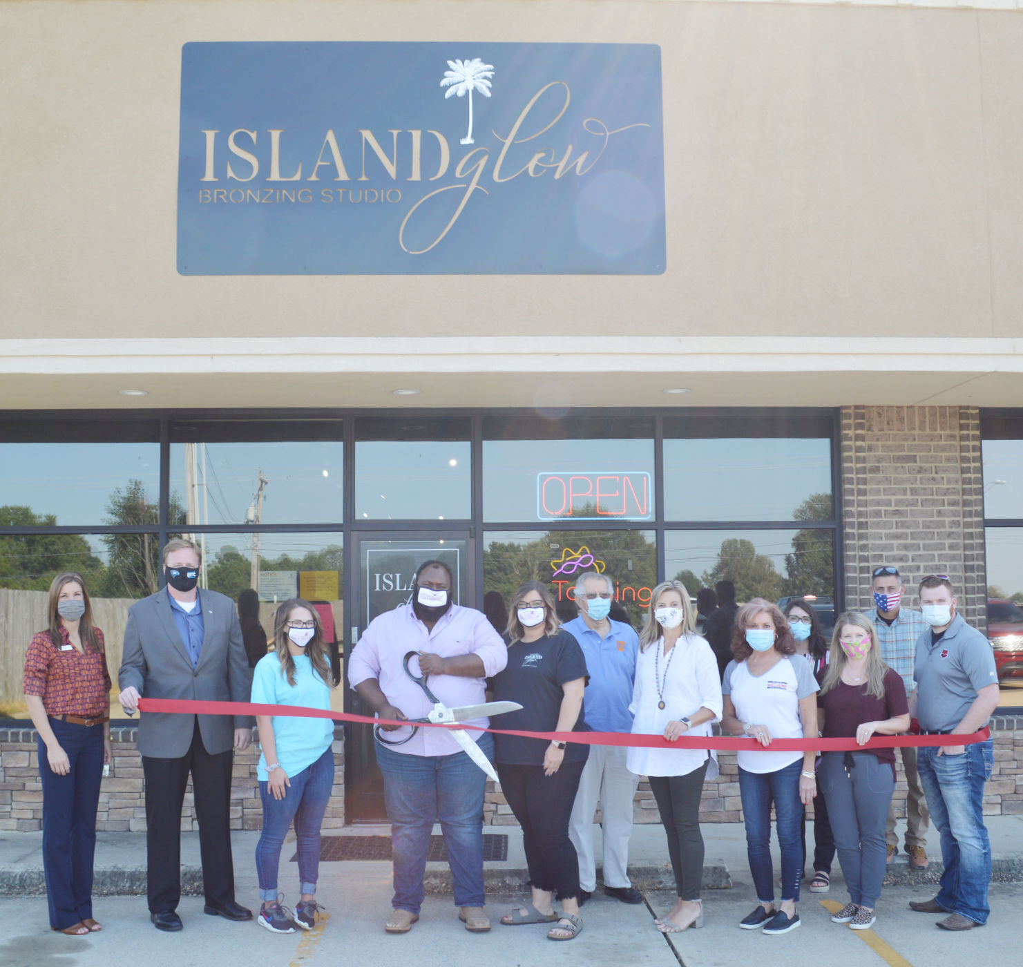Island Glow Bronzing Studio